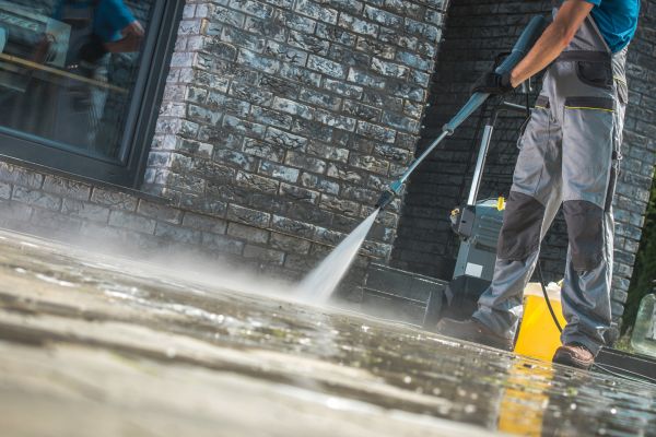 Storefront Pressure Washing in Tarpon Springs