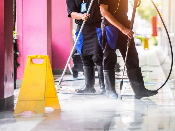 Commercial Power Washing in Tarpon Springs