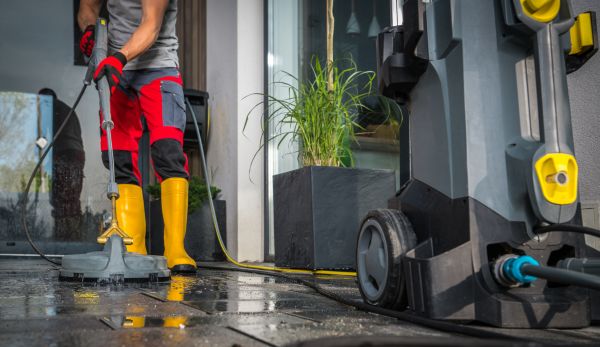 Commercial Pressure Cleaning in Tarpon Springs